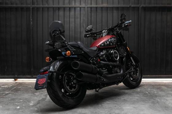 HARLEY-DAVIDSON SOFTAIL FAT BOB 107 